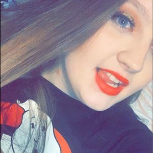 Meet your Posher, Rhiannon